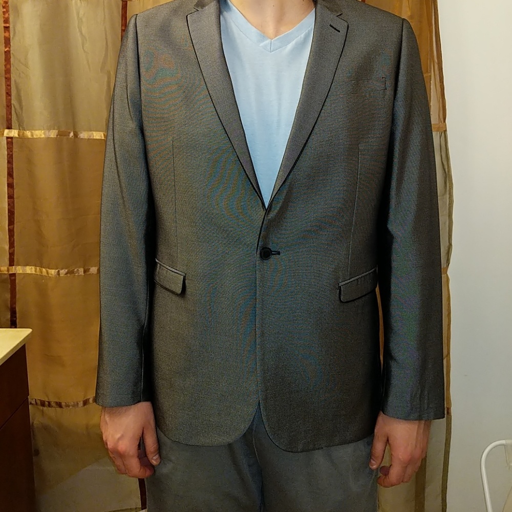 Men's Warehouse Suit